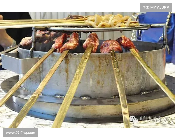 环呼伦湖赛选手品味草原美食 手把肉西旗馅饼东庙嘎查水果引领热潮